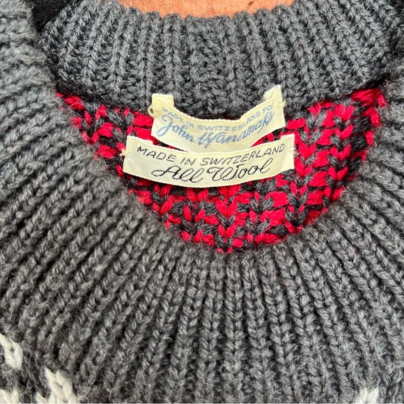 Knit crewneck winter sweater. Made in Switzerland by John Wanamaker - Picture 3 of 8